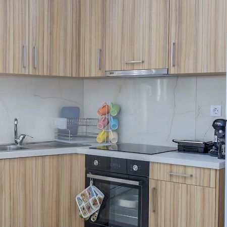 J&T Apartment - 150M From The Beach 자킨토스 타운 외부 사진