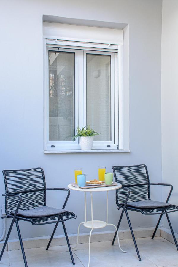 J&T Apartment - 150M From The Beach 자킨토스 타운 외부 사진
