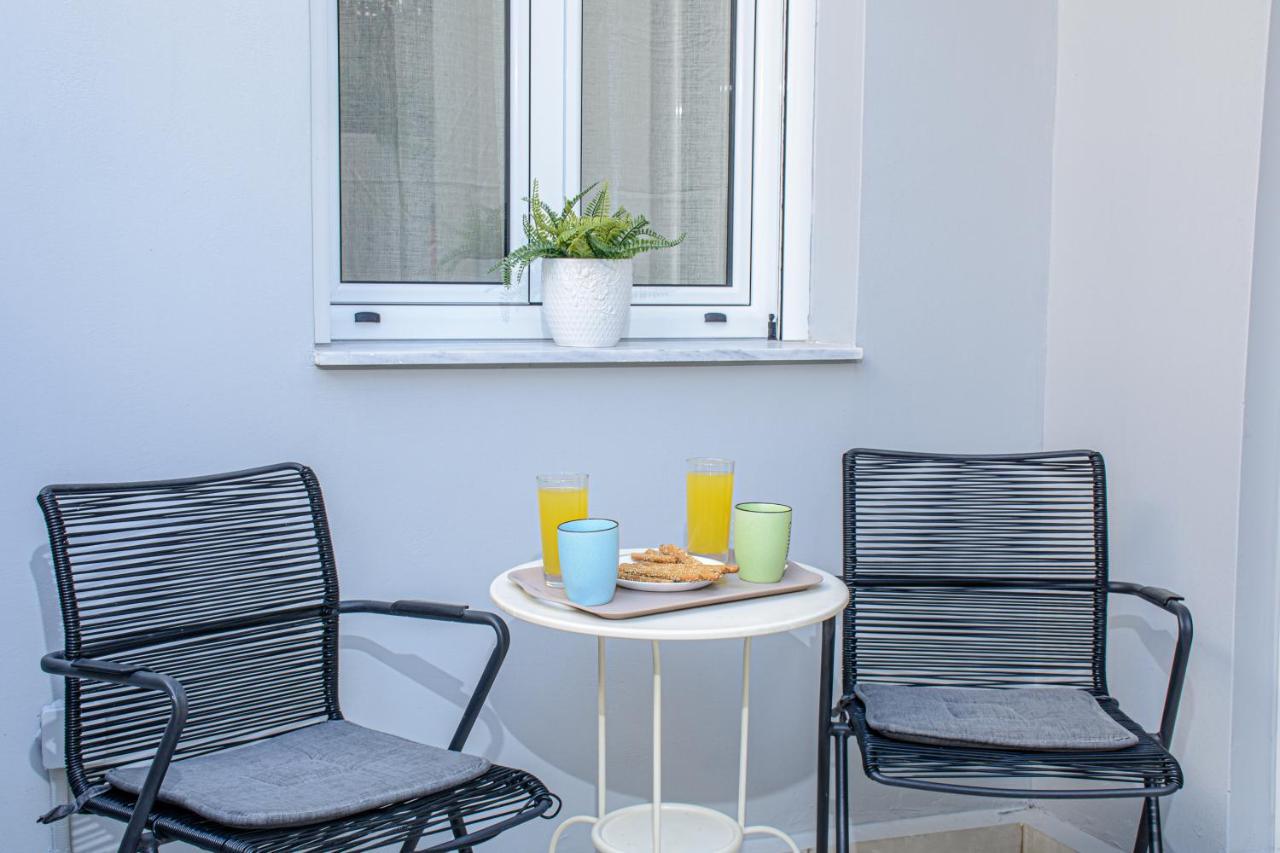J&T Apartment - 150M From The Beach 자킨토스 타운 외부 사진